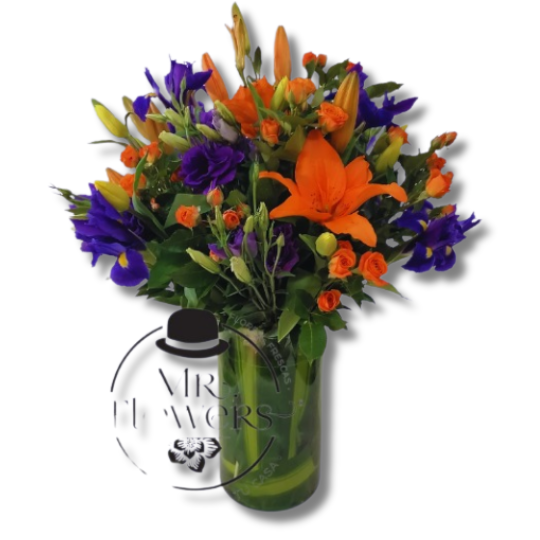 Arreglo Floral con Iris, Tulipanes, Lisianthus y Lilis