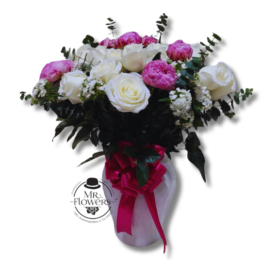 Peonias y Rosas en Jarrón